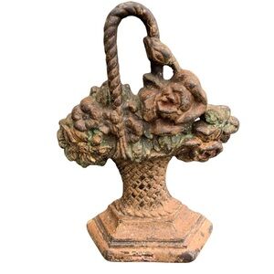 Antique Cast Iron Door Stop ~ Flower Basket 152 Hubley 7” Primitive Doorstop
